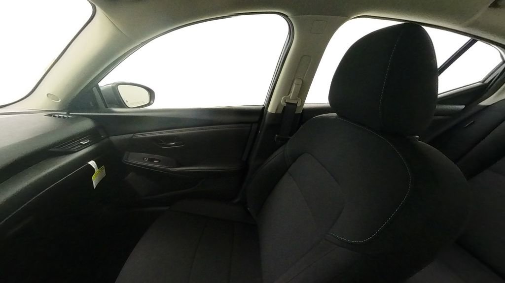 Used 2024 Nissan Sentra S image 23