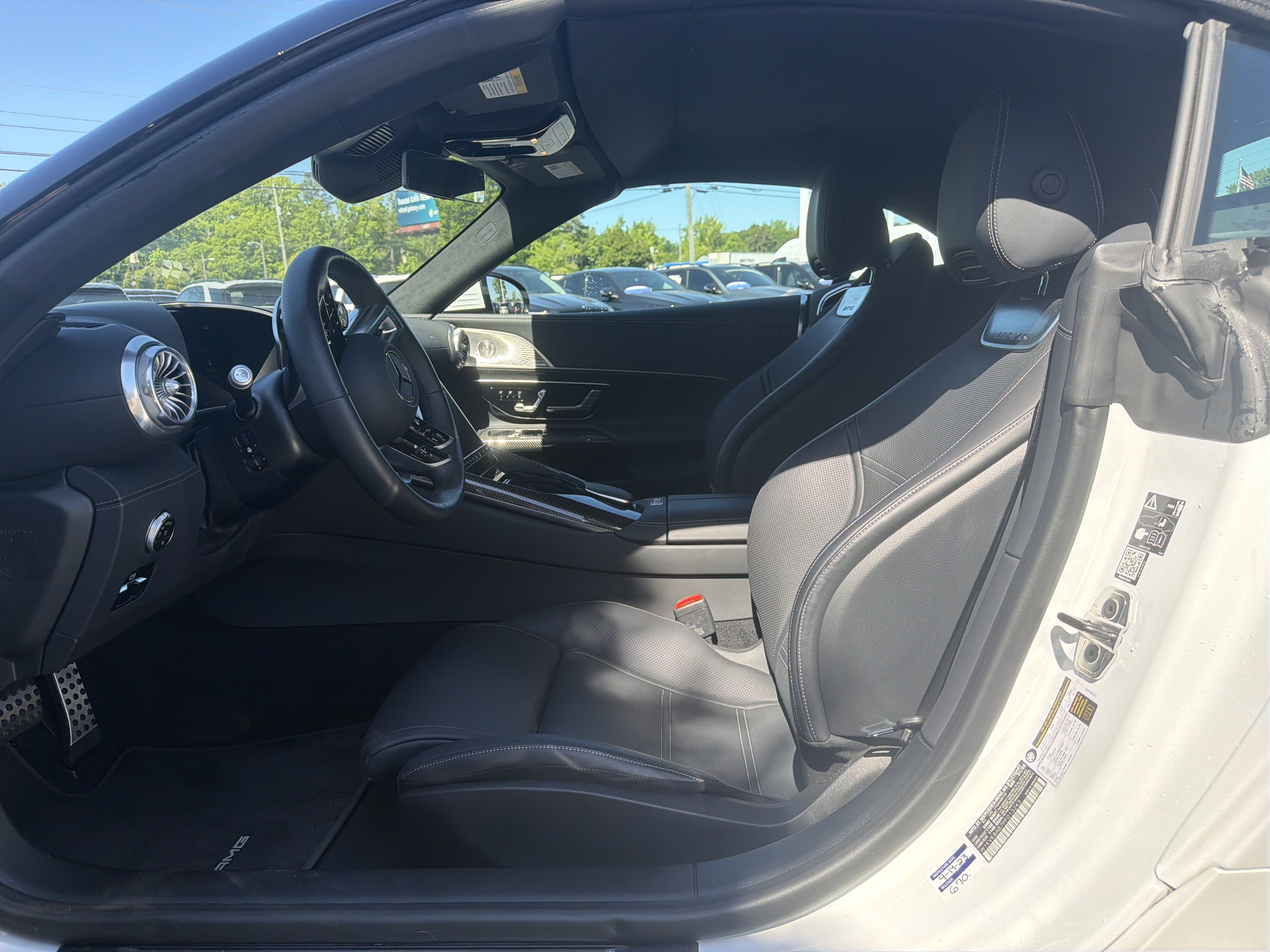 Used 2023 Mercedes-Benz SL 55 AMG 4MATIC image 16
