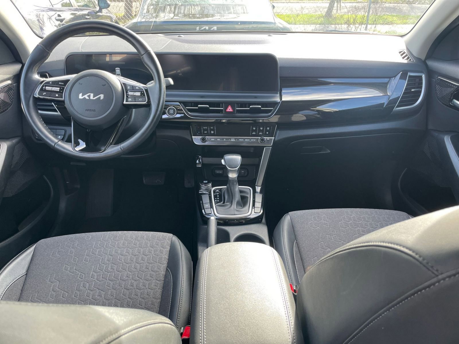 Used 2025 Kia Seltos S FWD image 41