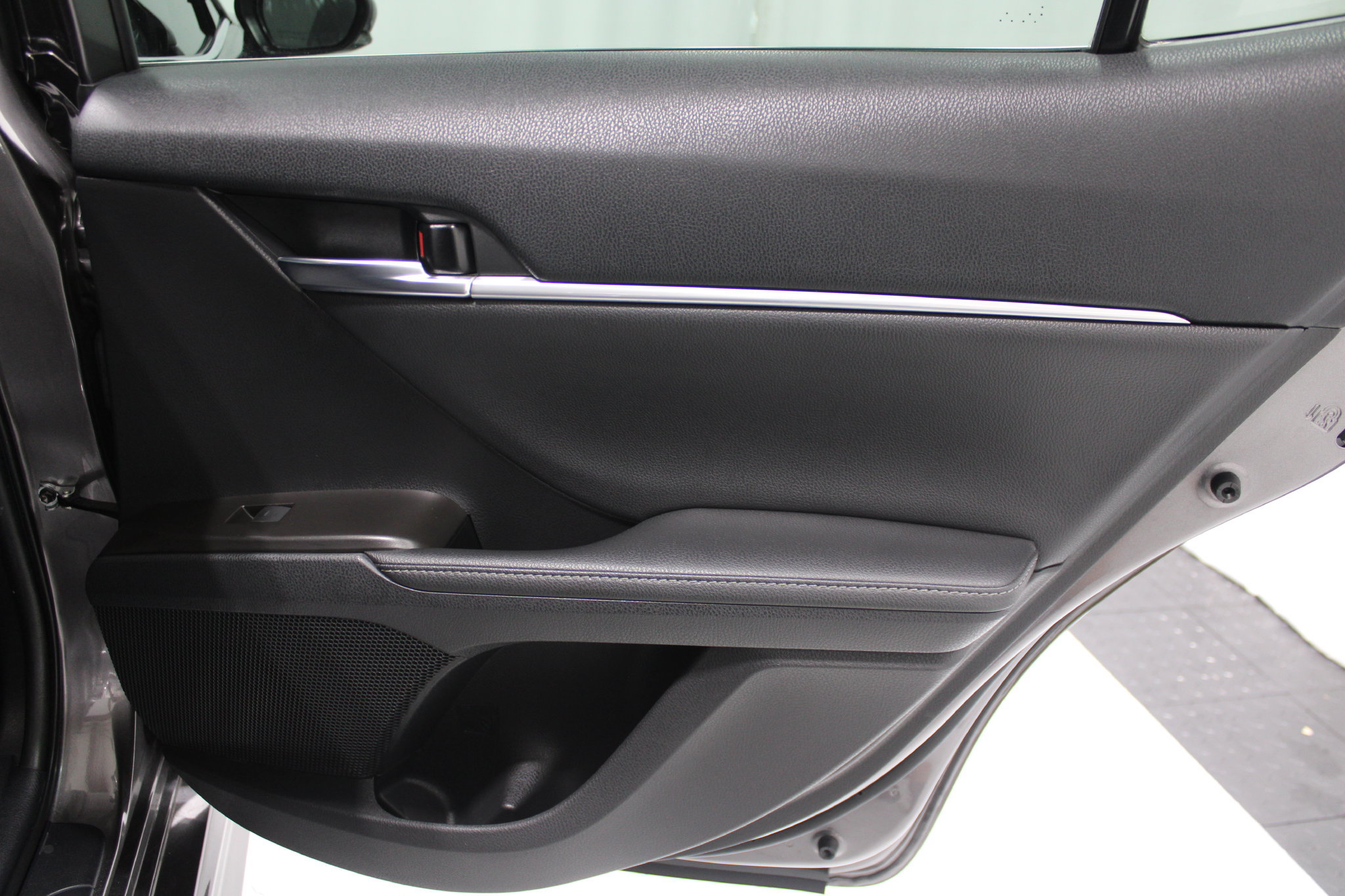 Used 2022 Toyota Camry XSE w/ Navigation Package FWD image 19
