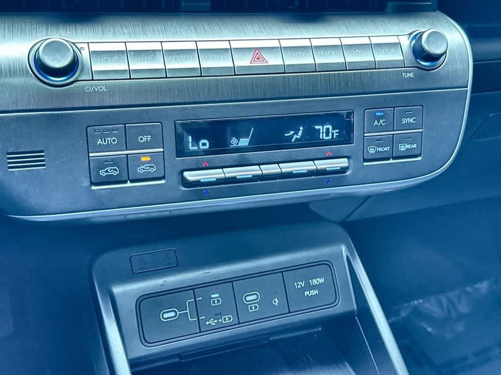 Used 2024 Hyundai Kona Limited FWD image 20