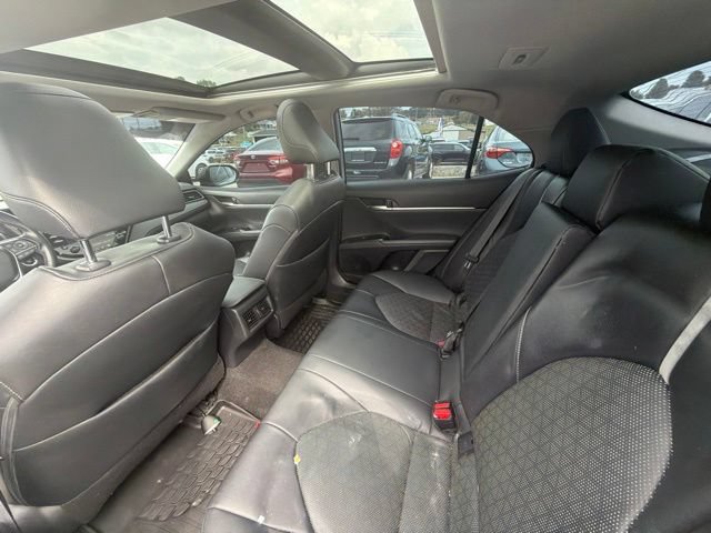 Used 2019 Toyota Camry XSE FWD image 9