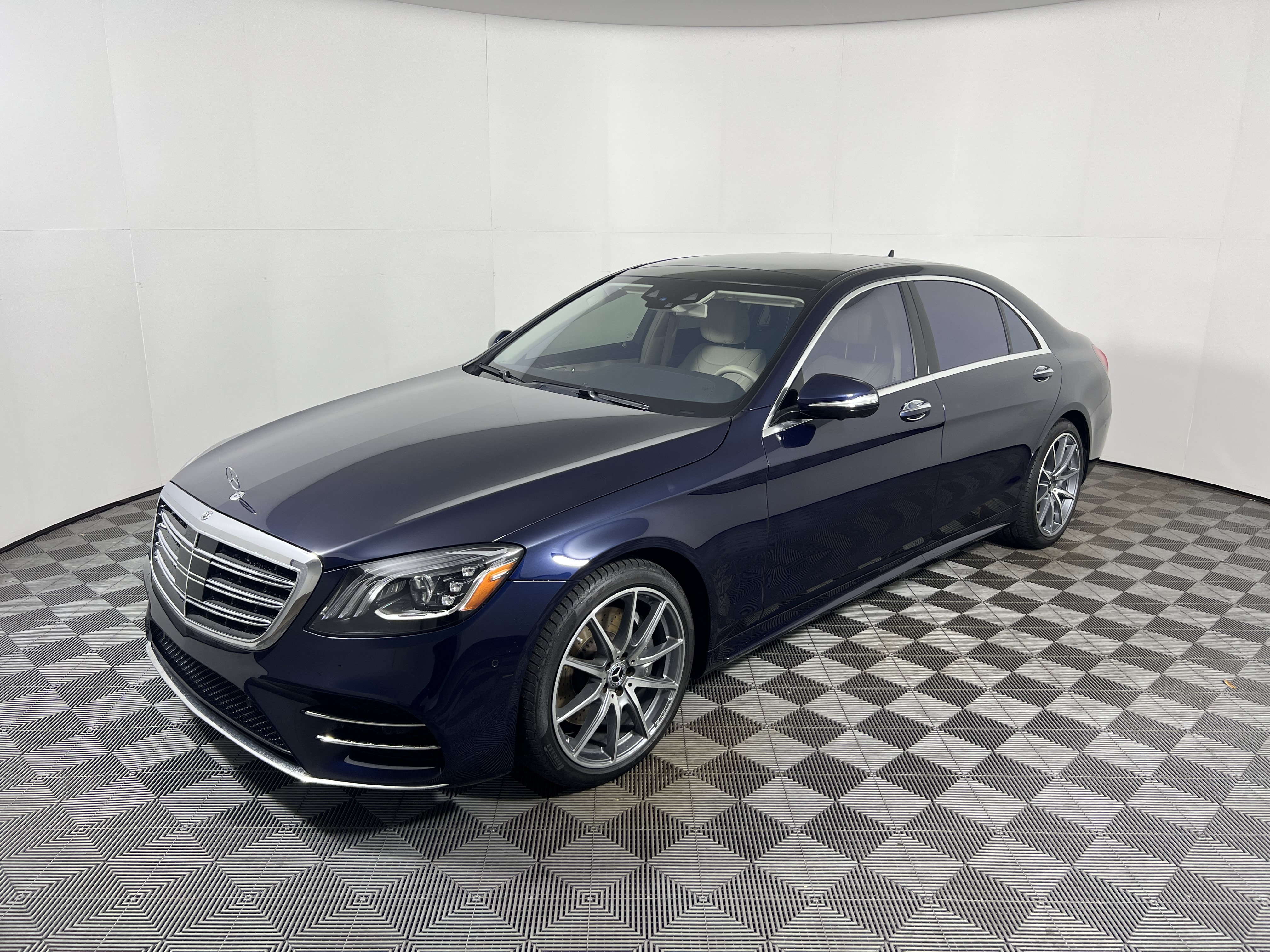 Used 2019 Mercedes-Benz S 450 Sedan image 9