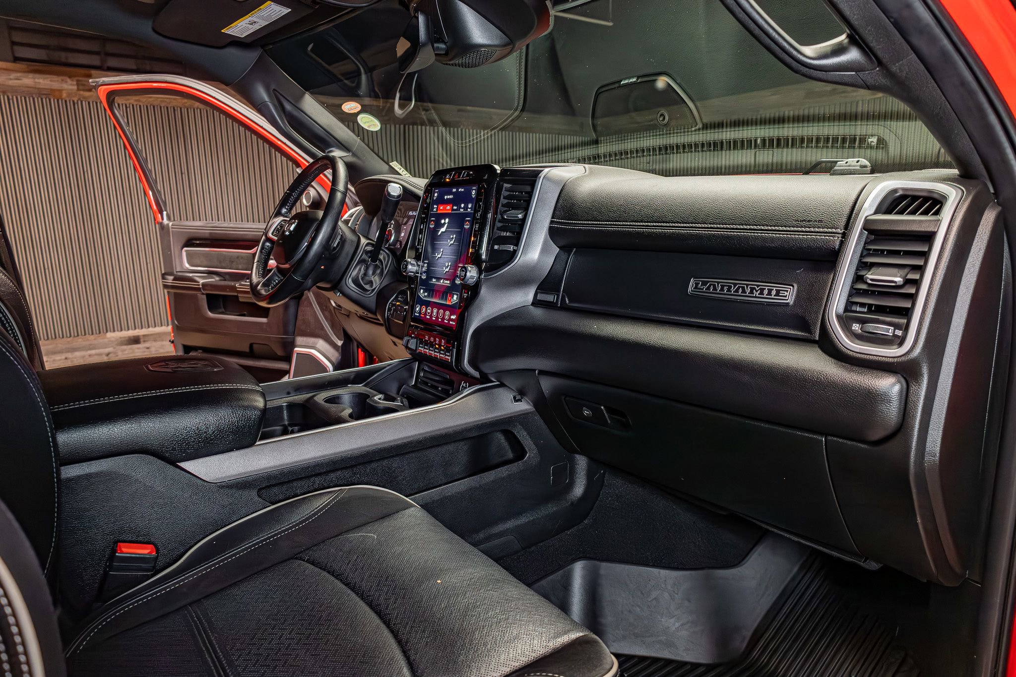 Used 2020 RAM 3500 Laramie AWD/4WD image 14