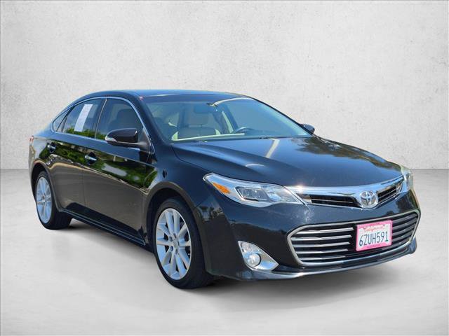 Used 2013 Toyota Avalon XLE Touring FWD image 3