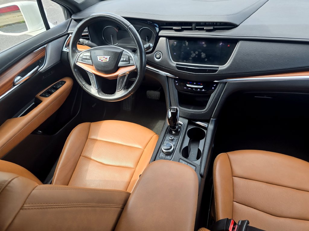 Used 2020 Cadillac XT5 Premium Luxury AWD/4WD image 23