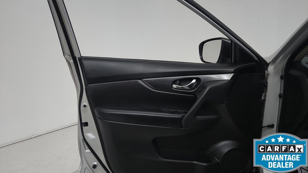 Used 2015 Nissan Rogue SL image 55