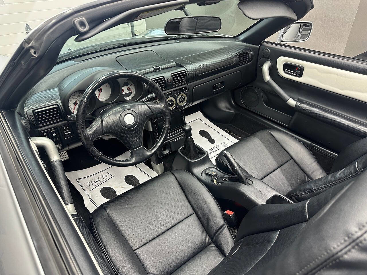 Used 2001 Toyota MR2 RWD image 16