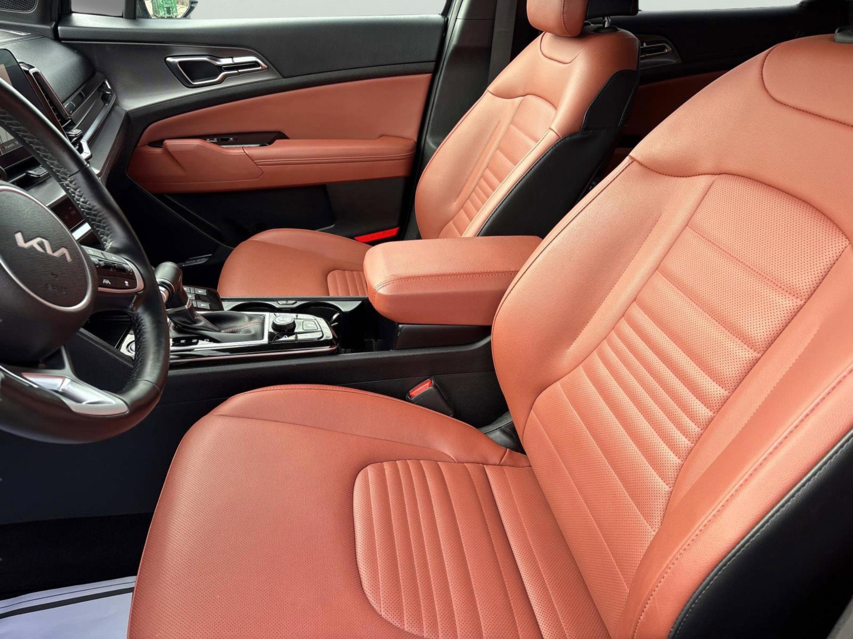 Used 2023 Kia Sportage SX image 25