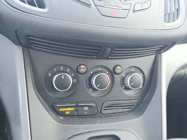 Used 2015 Ford Escape SE FWD image 15