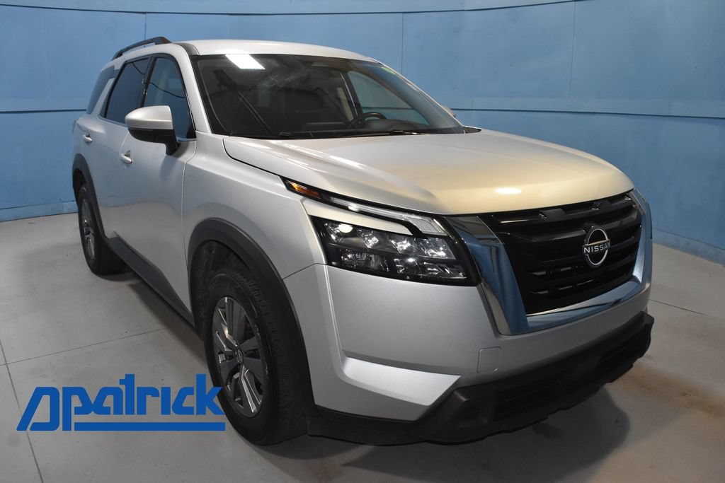Used 2025 Nissan Pathfinder SV
