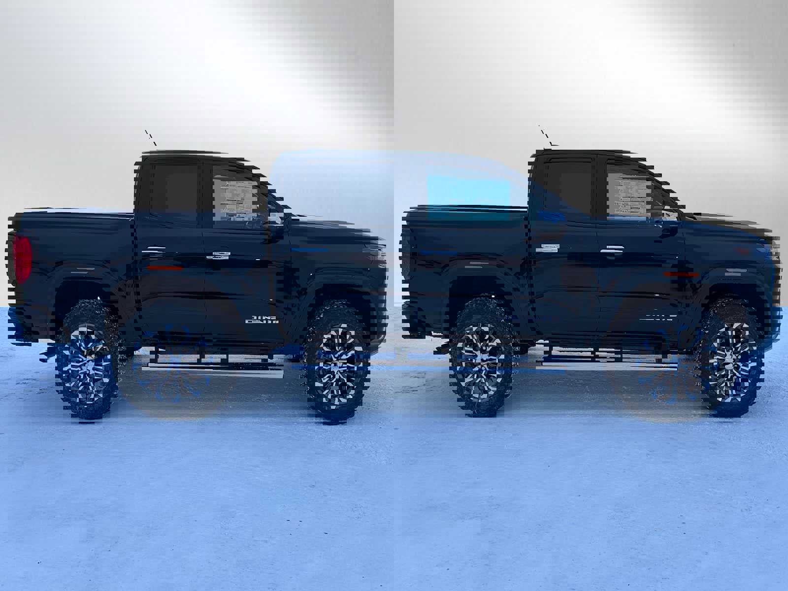 New 2026 GMC Canyon Denali image 2