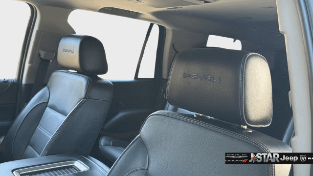 Used 2020 GMC Yukon Denali w/ Denali Ultimate Package AWD/4WD image 11