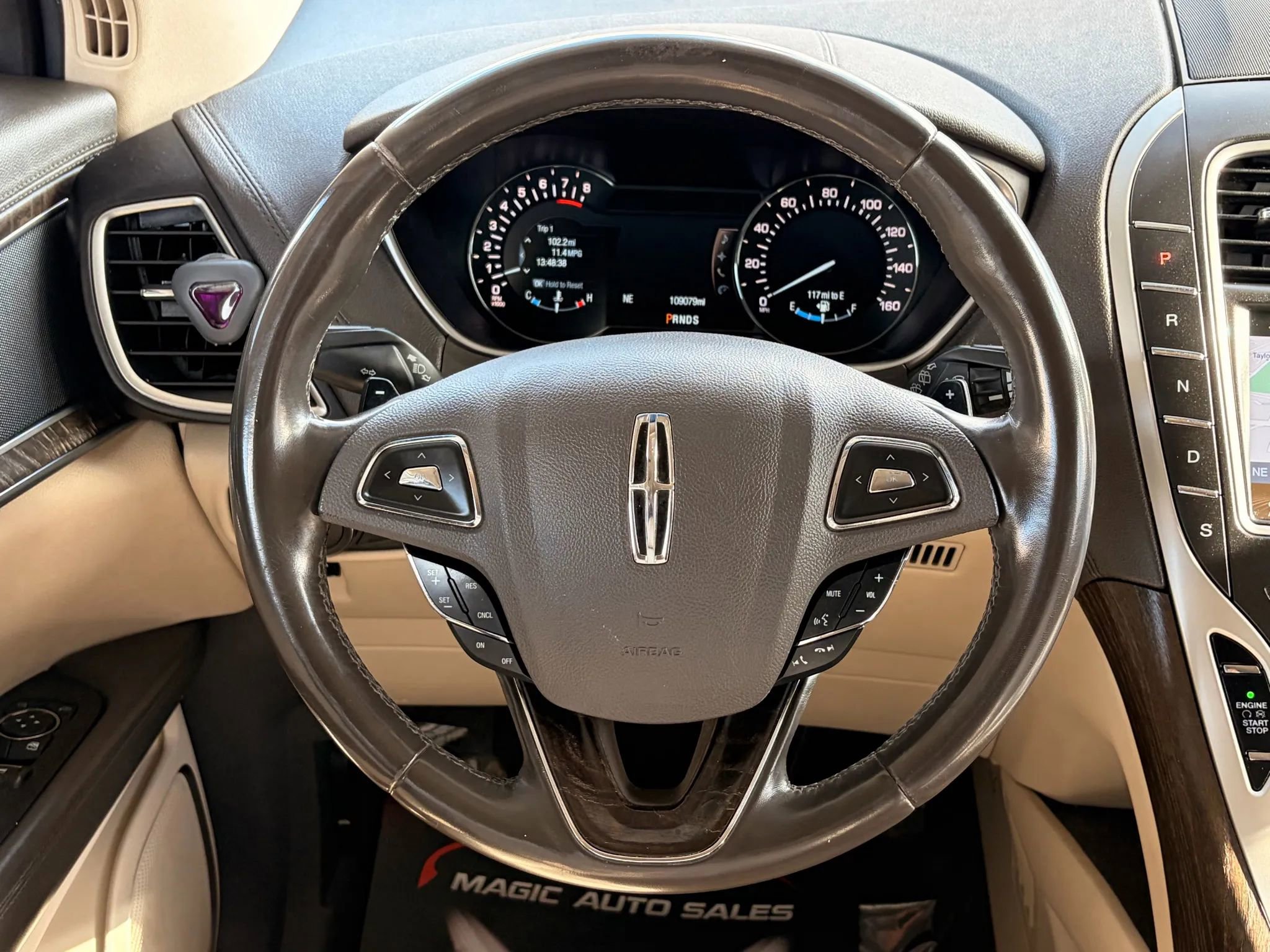 Used 2017 Lincoln MKX Reserve w/ Lincoln MKX Climate Package image 84