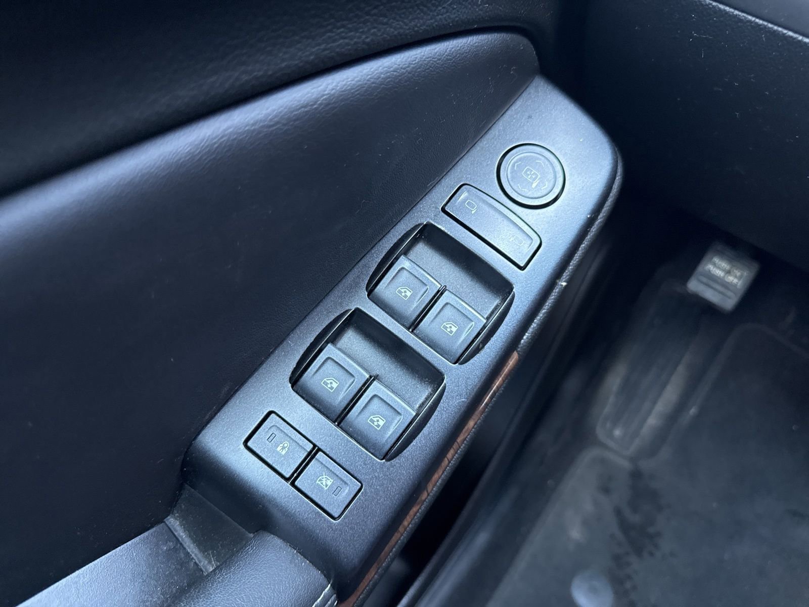 Used 2019 Chevrolet Tahoe LS image 37