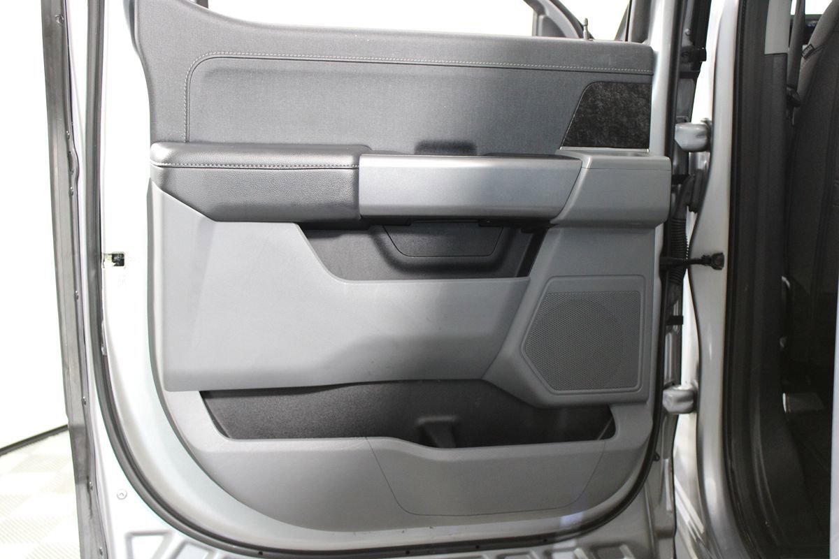 Used 2023 Ford F150 Lightning XLT AWD/4WD image 24