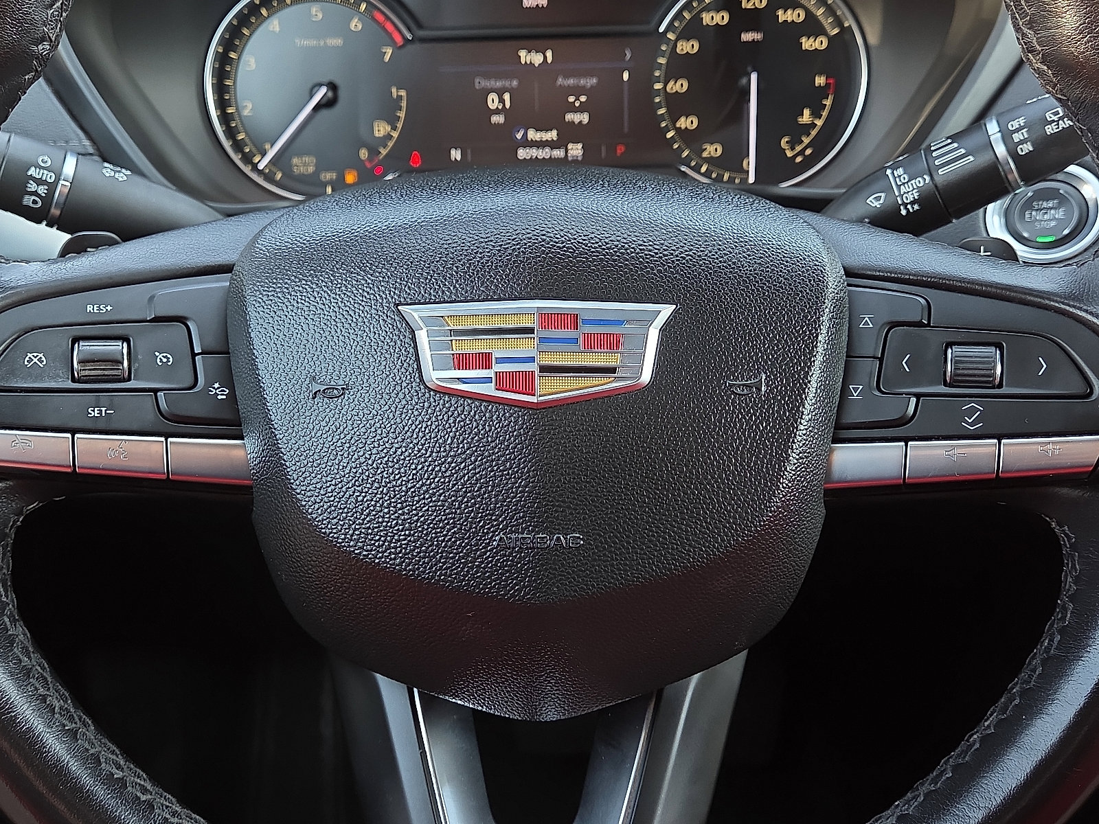 Used 2021 Cadillac XT4 Premium Luxury image 16