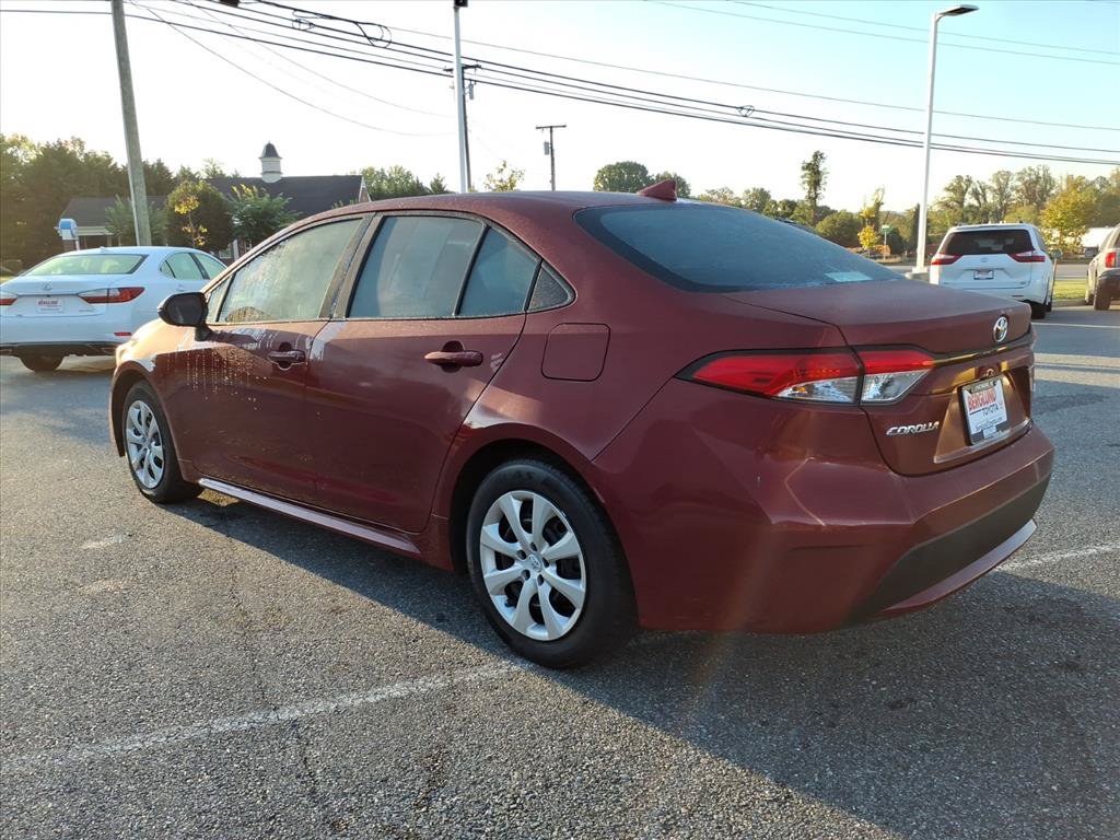 Used 2022 Toyota Corolla LE FWD image 12