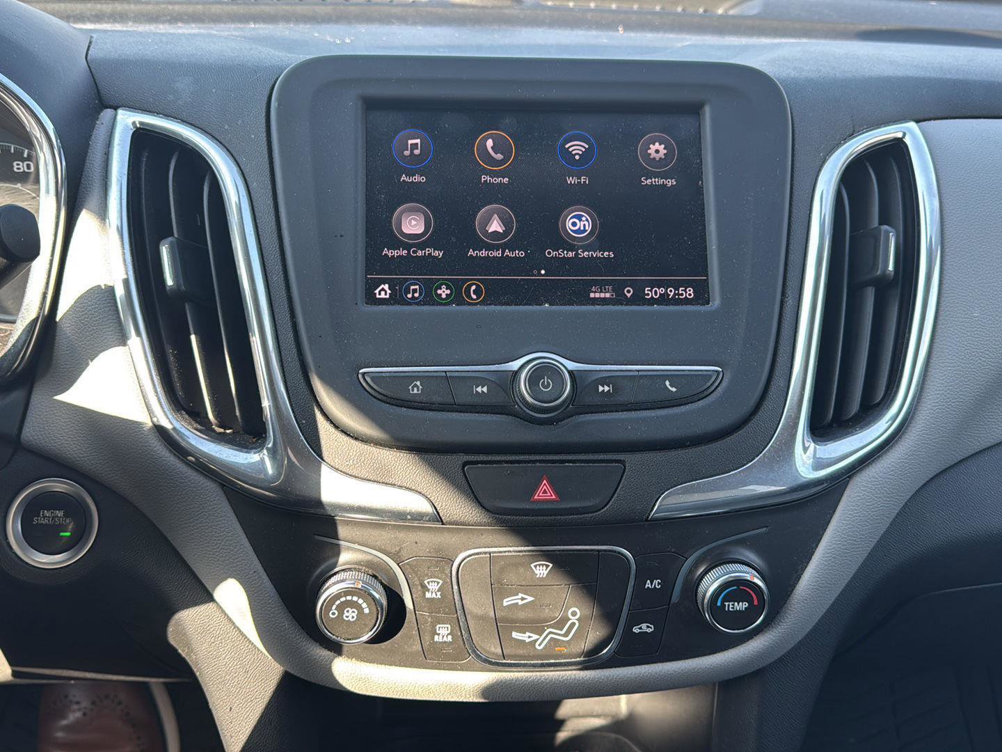 Used 2020 Chevrolet Equinox LS w/ LS Convenience Package image 14