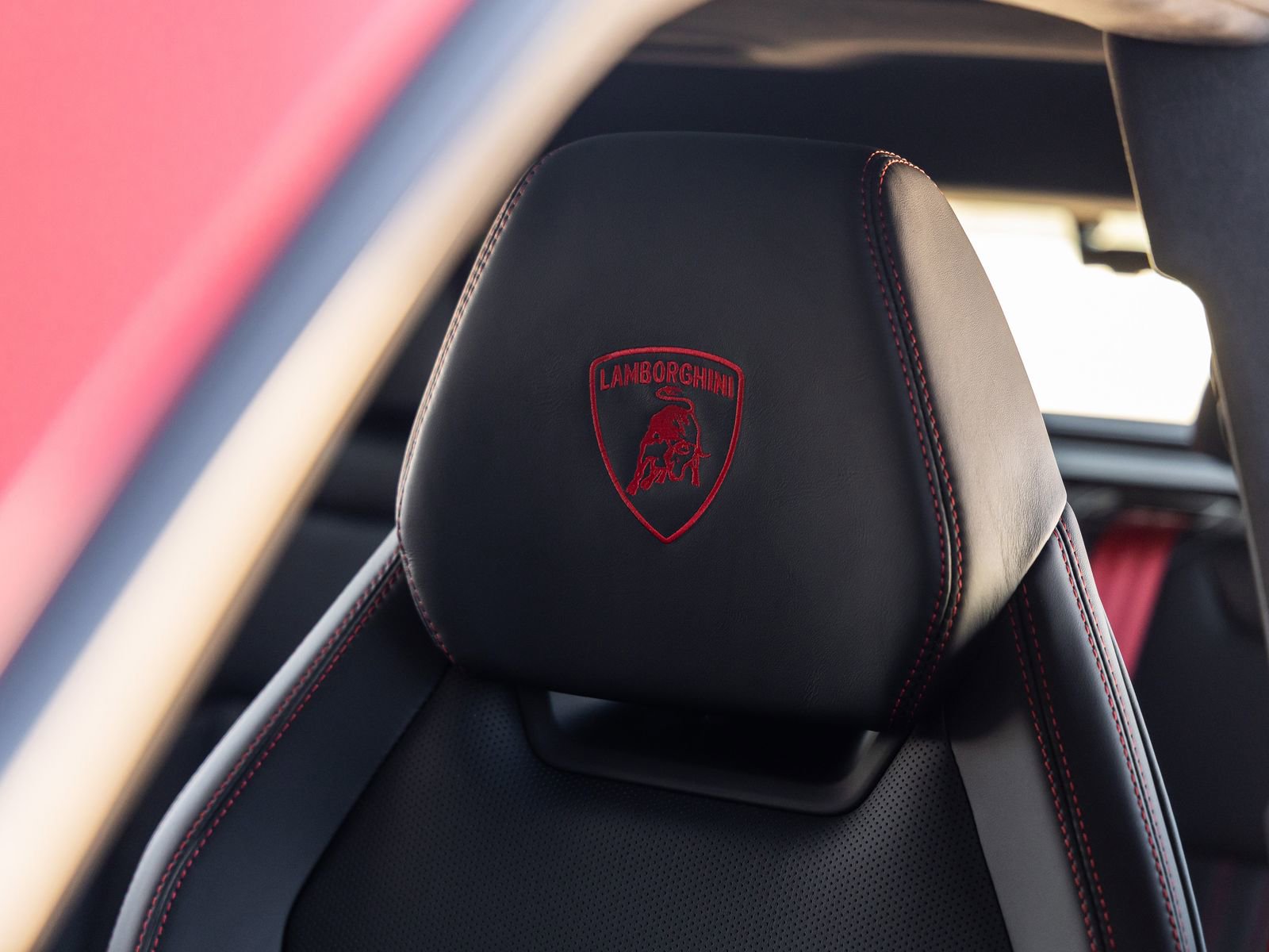 Used 2026 Lamborghini Urus SE image 27