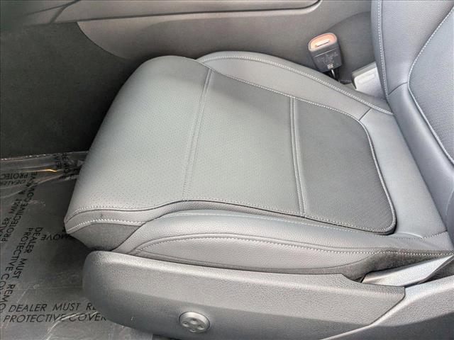 New 2025 Mercedes-Benz C 300 Sedan image 4