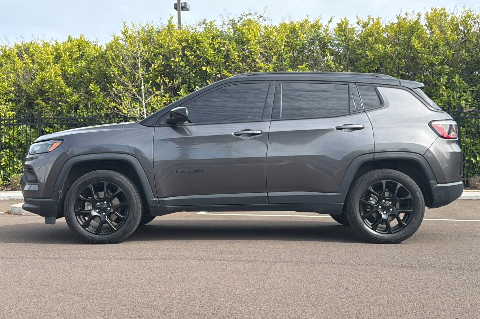 Used 2022 Jeep Compass Altitude w/ Convenience Group image 7