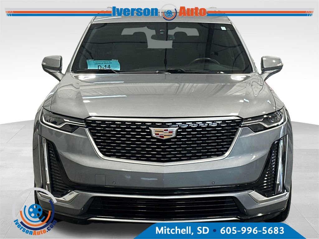 Used 2024 Cadillac XT6 Luxury w/ LPO, Floor Liner Package AWD/4WD image 3