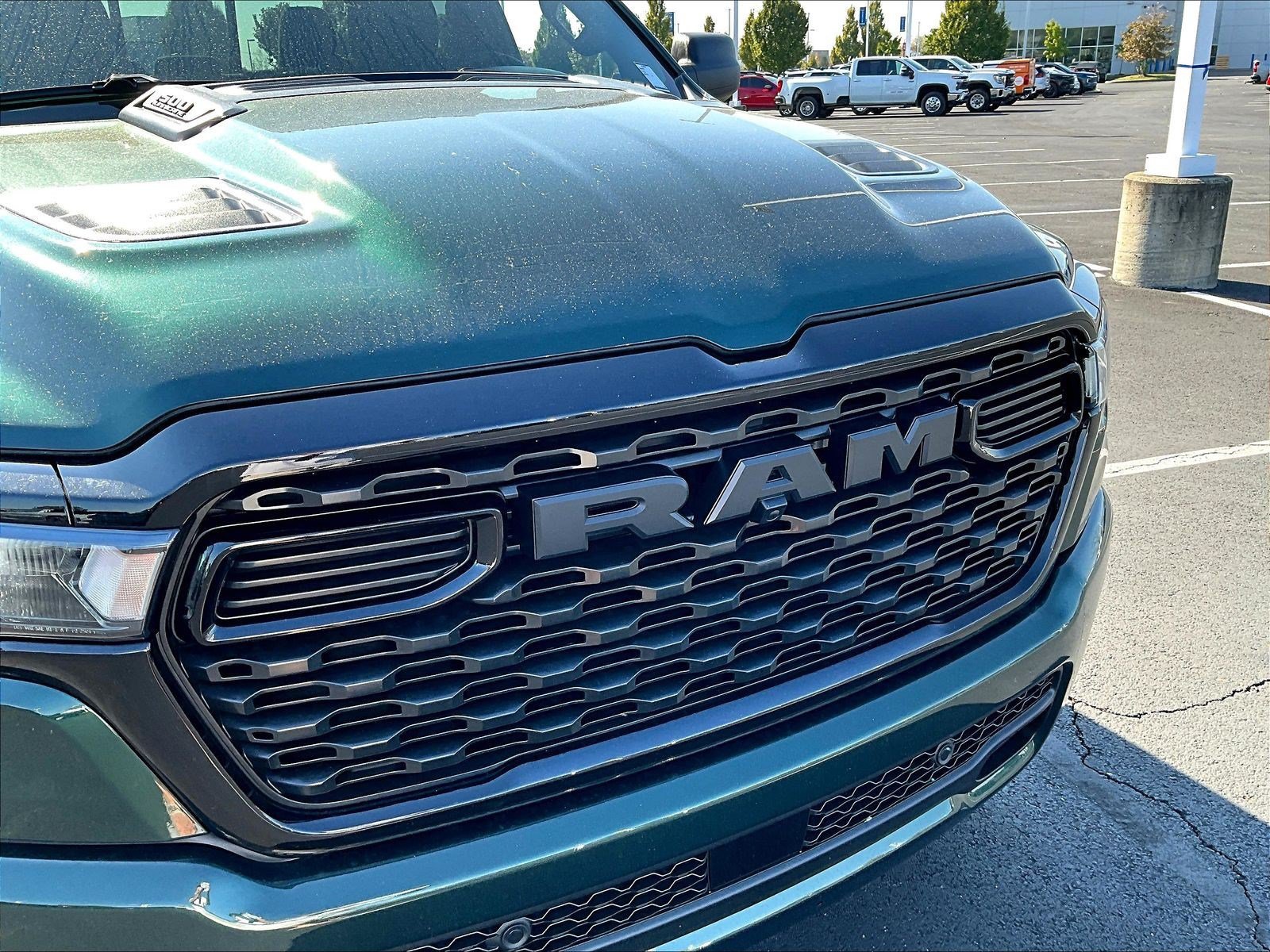 New 2027 RAM 1500 Express AWD/4WD image 22