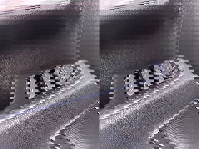 Used 2025 Chevrolet Silverado 2500 LT w/ Convenience Package image 29