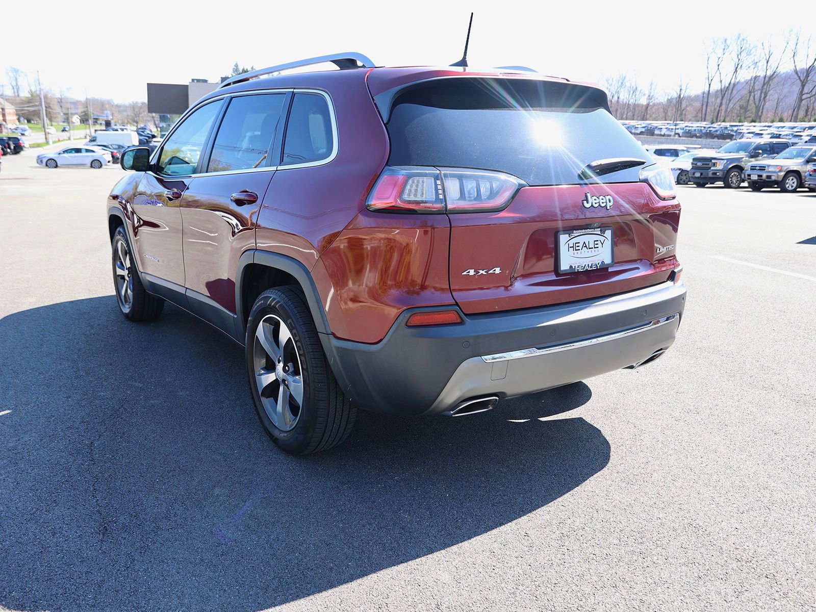 Used 2019 Jeep Cherokee Limited image 5
