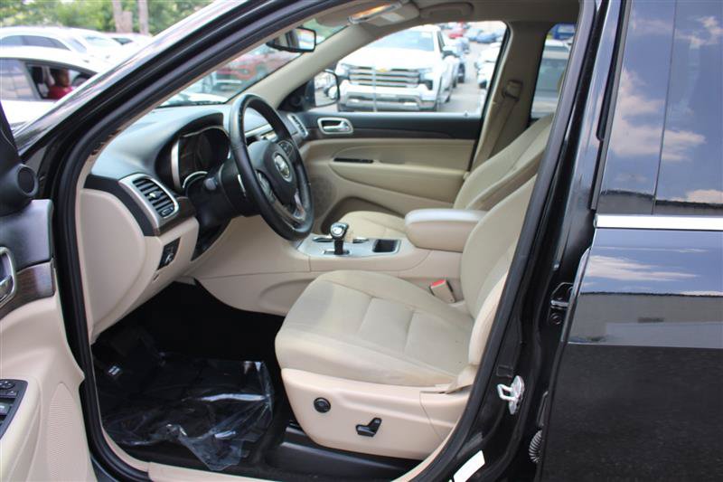 Used 2014 Jeep Grand Cherokee Laredo w/ Quick Order Package 23E AWD/4WD image 10