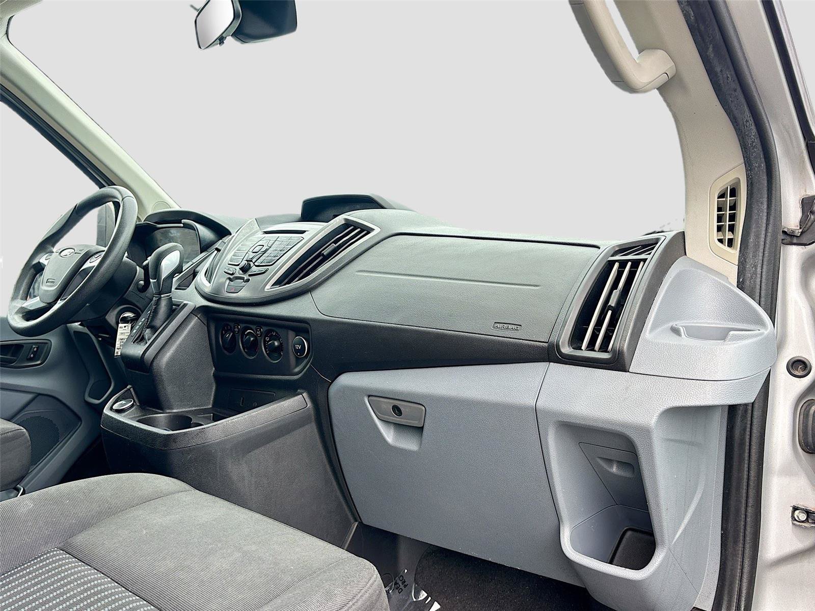 Used 2018 Ford Transit 350 XLT RWD image 27