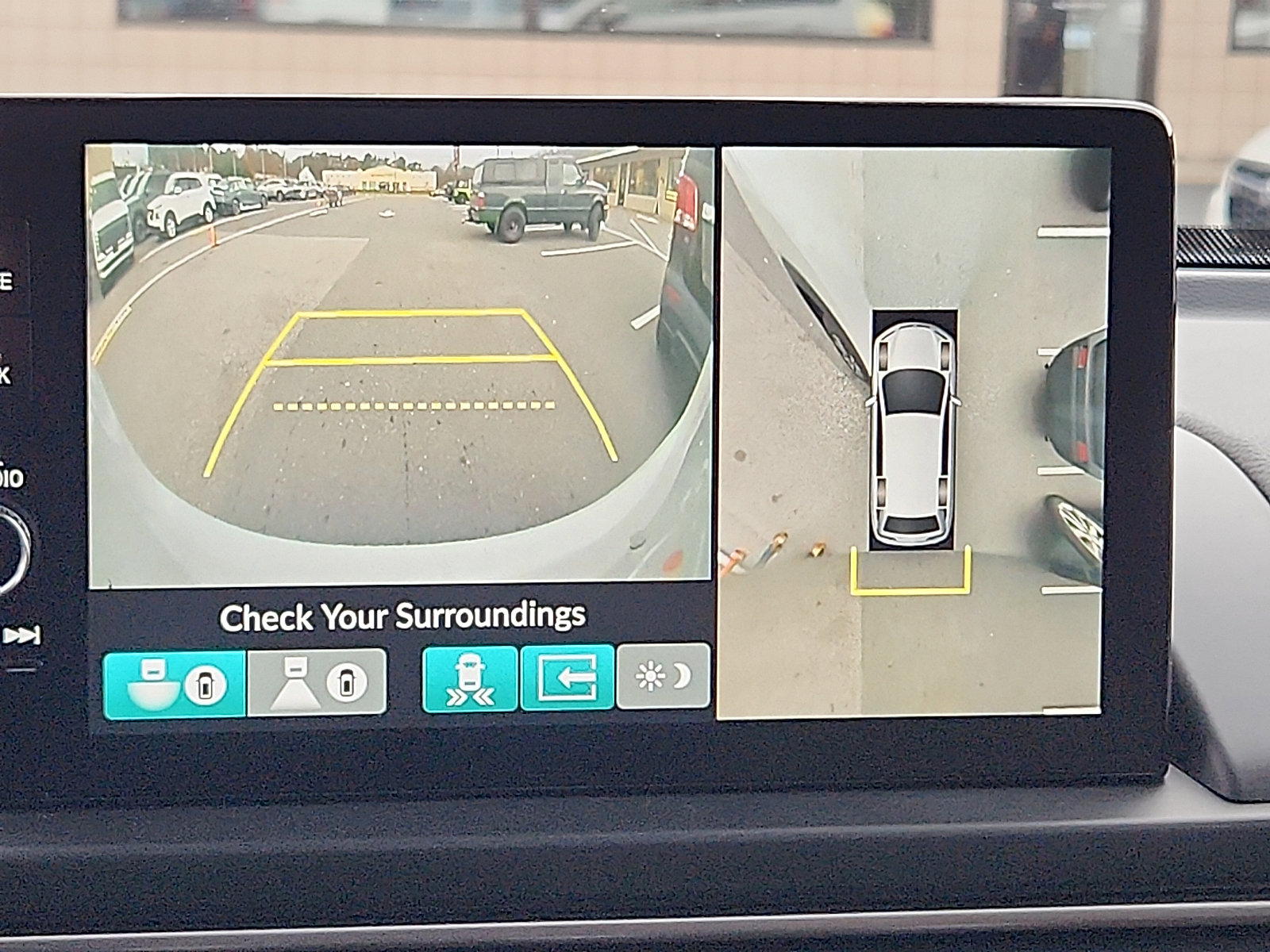 Used 2023 Honda Pilot Elite image 22