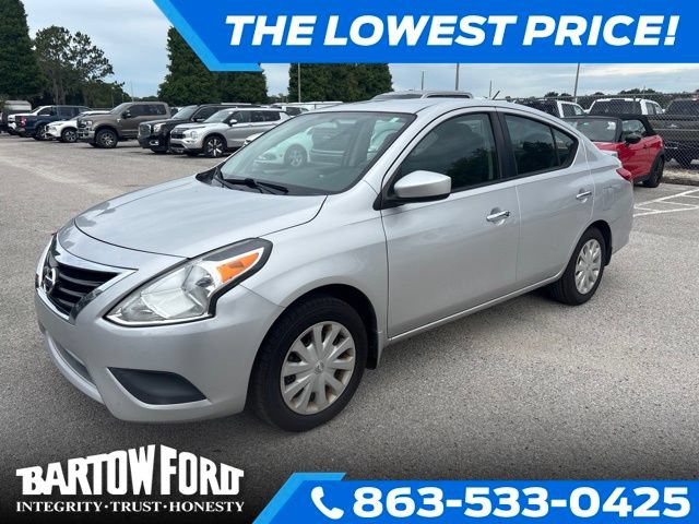 Used 2019 Nissan Versa SV FWD image 1