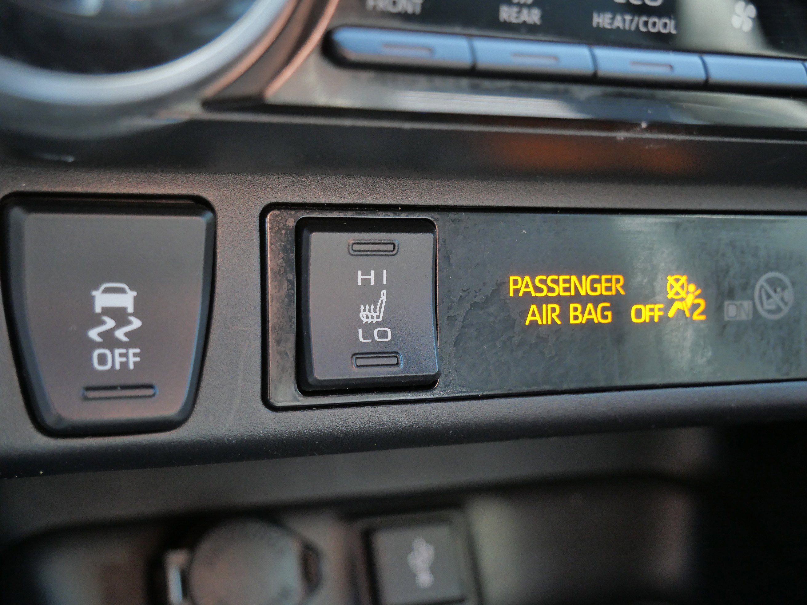 Used 2021 Toyota RAV4 XSE w/ XSE Grade Weather Package AWD/4WD image 31
