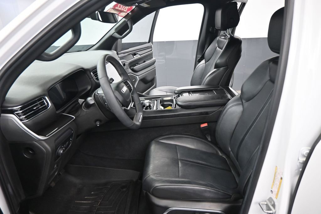 Used 2022 Jeep Wagoneer Series I w/ Premium Group I RWD image 9