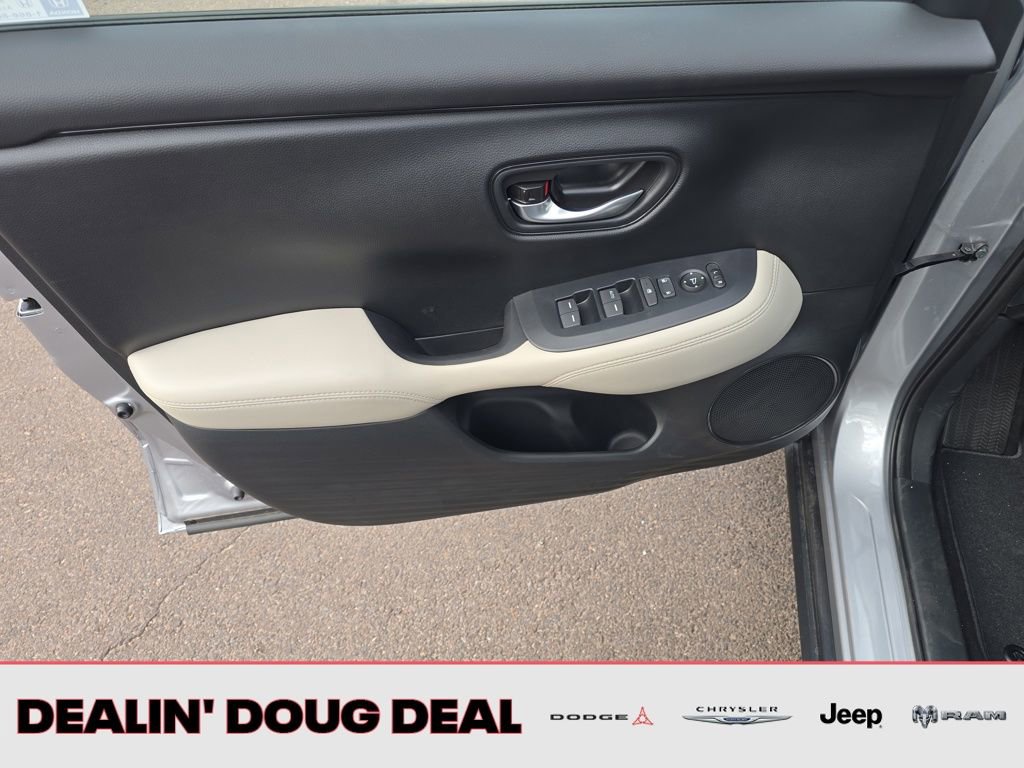 Used 2026 Honda HR-V LX image 11