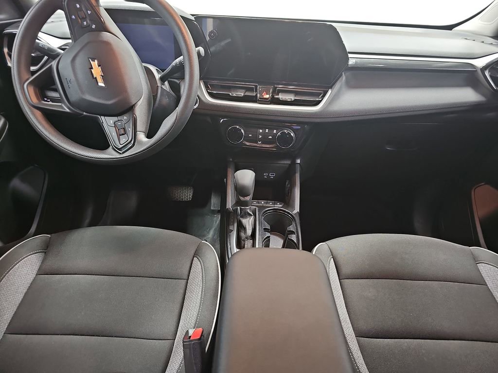 Used 2024 Chevrolet TrailBlazer LT FWD image 9