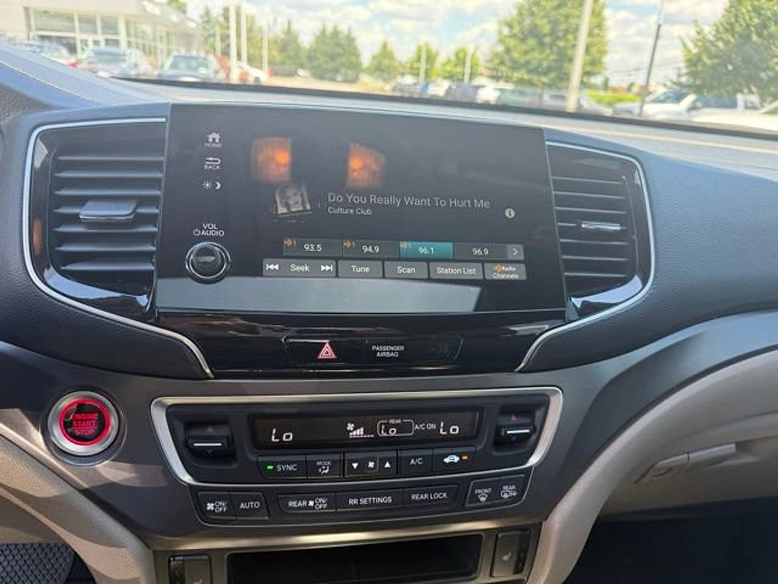 Used 2022 Honda Pilot Special Edition image 15