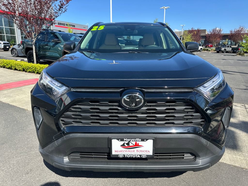 Certified 2025 Toyota RAV4 LE AWD/4WD image 8