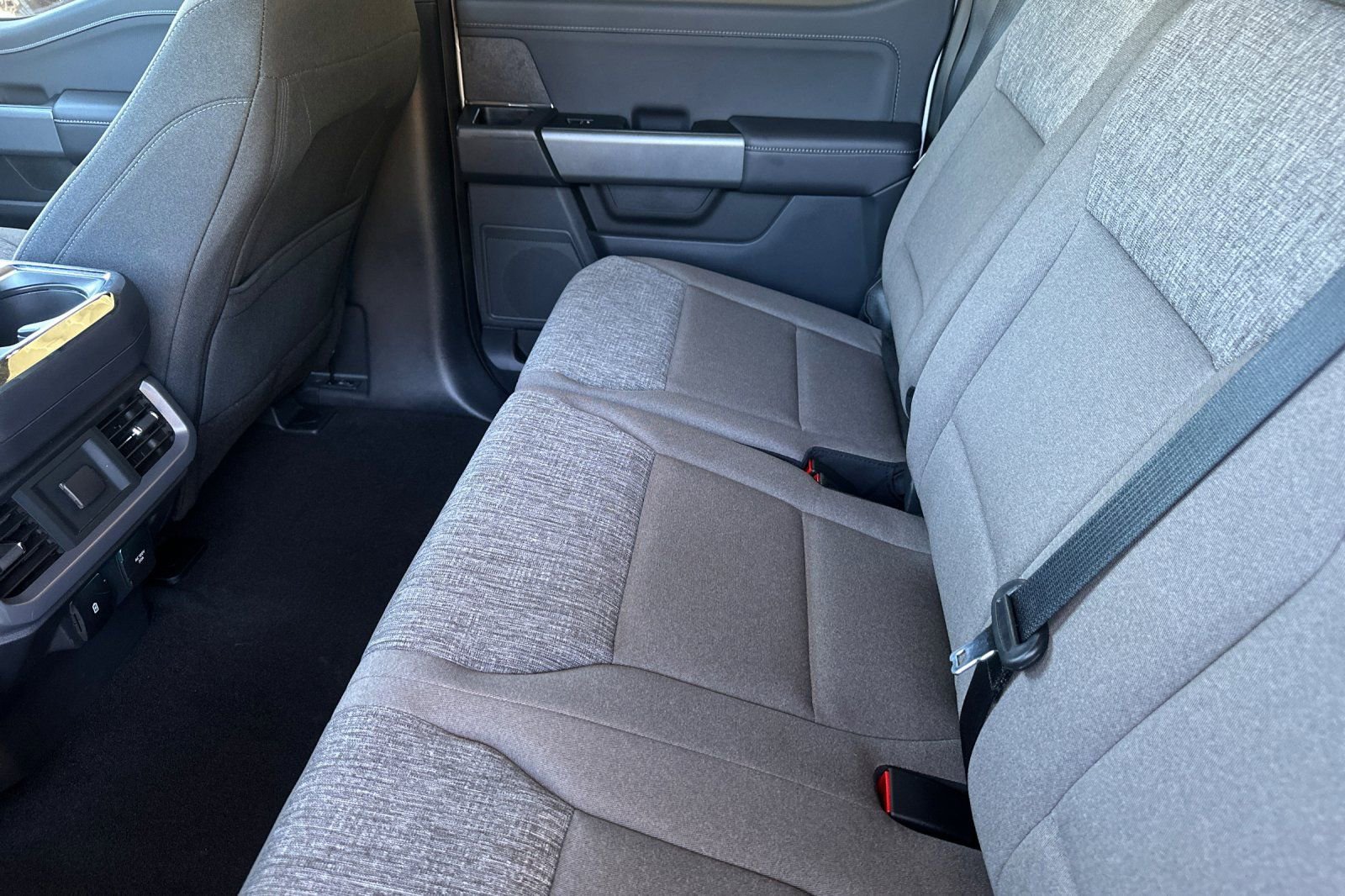 Used 2025 Ford F150 XLT w/ Equipment Group 302A MID image 12