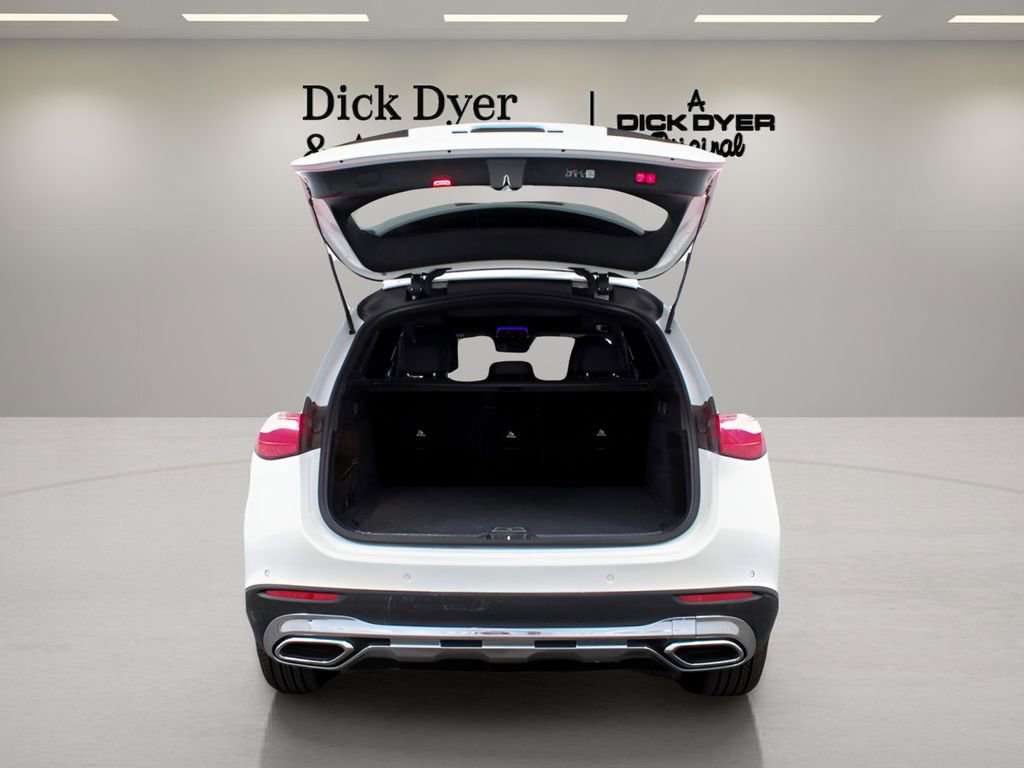 Used 2024 Mercedes-Benz GLC 300 4MATIC image 30