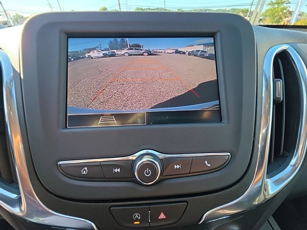Used 2024 Chevrolet Equinox LT AWD/4WD image 16