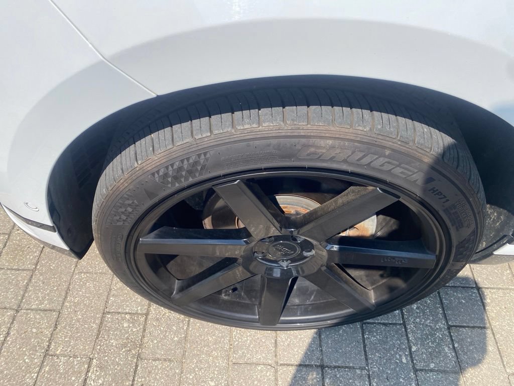 Used 2018 Land Rover Range Rover Velar R-Dynamic SE AWD/4WD image 8