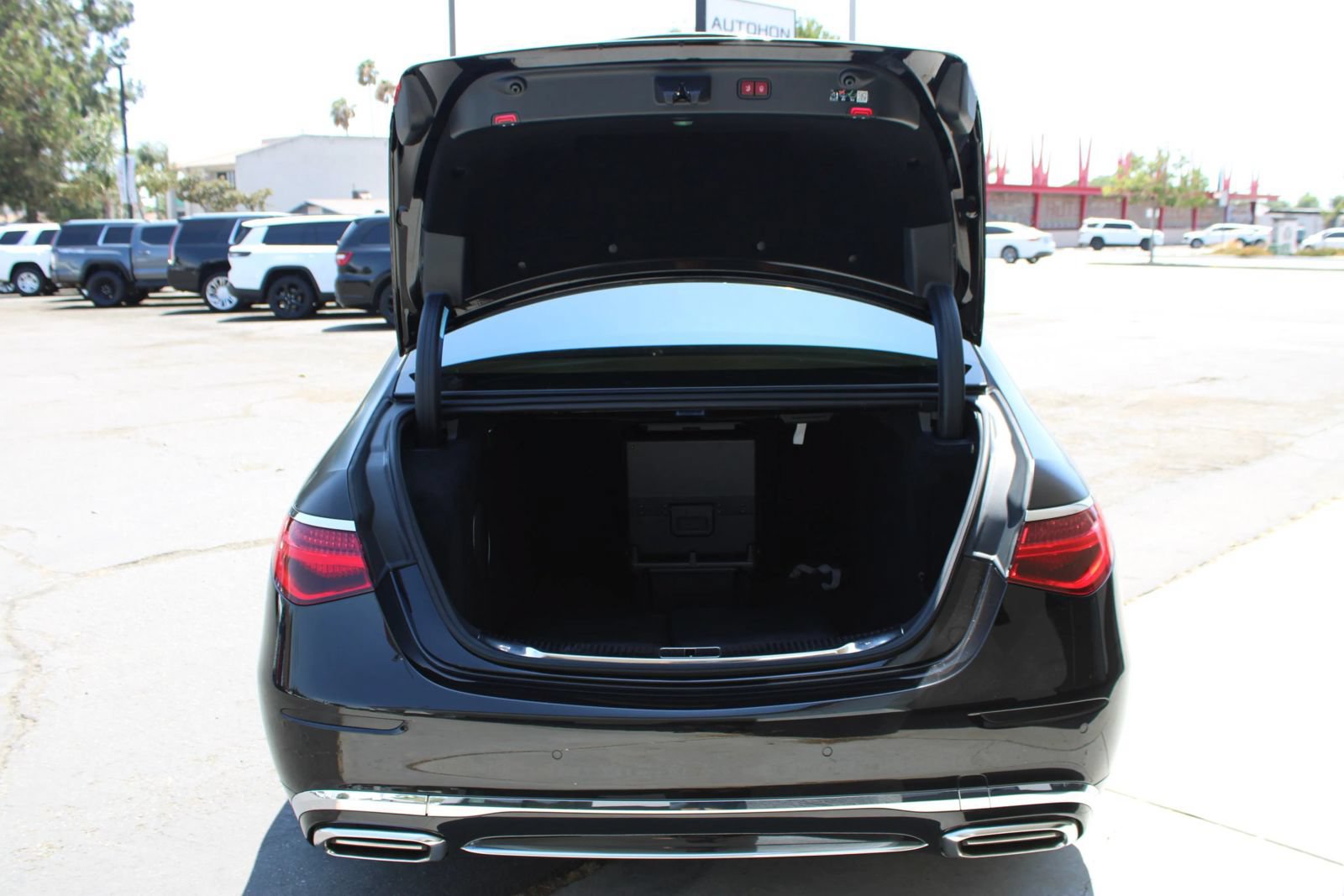 Used 2024 Mercedes-Benz Maybach S 580 4MATIC image 9
