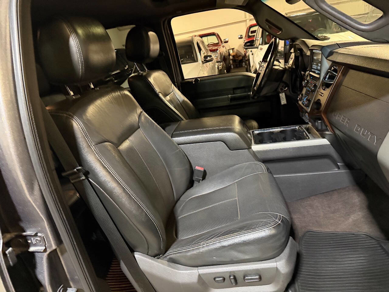 Used 2013 Ford F450 Lariat w/ Lariat Ultimate Pkg image 21