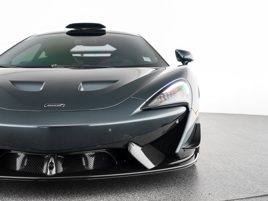Used 2020 McLaren 620R RWD image 45
