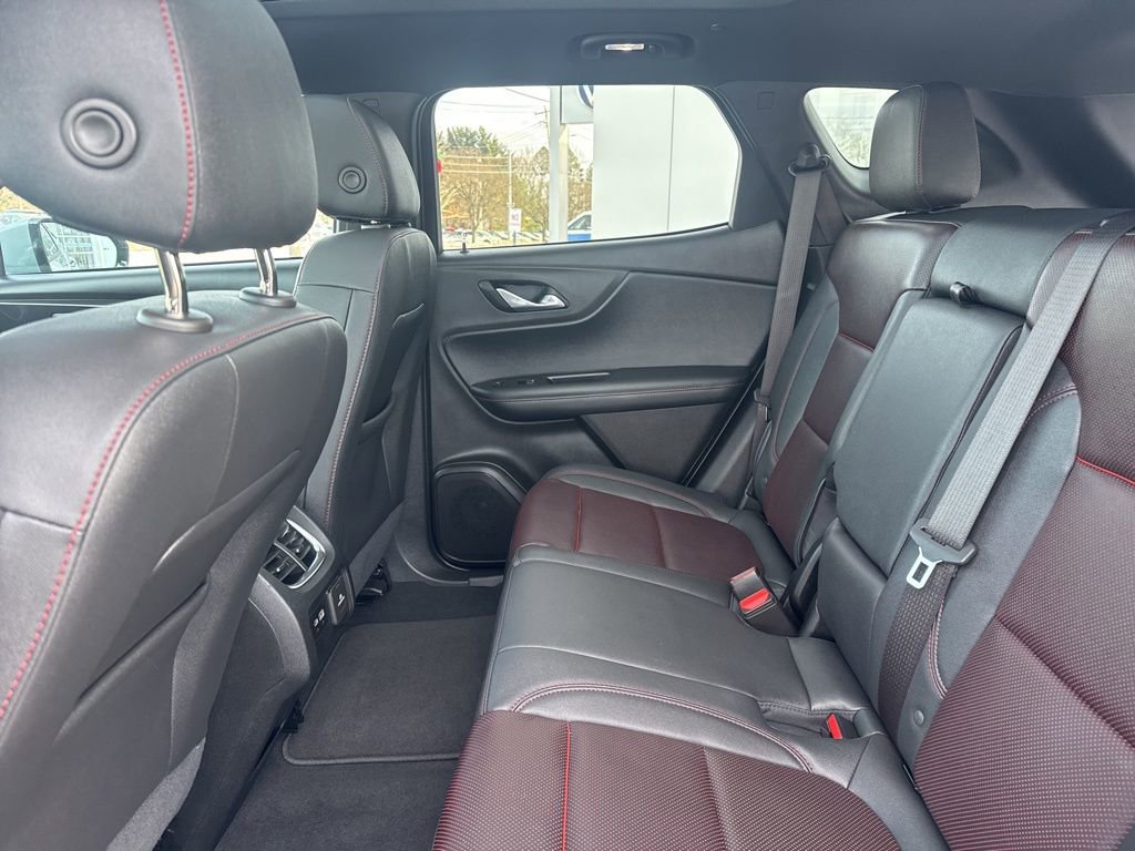 Used 2023 Chevrolet Blazer RS w/ Enhanced Convenience Package image 9