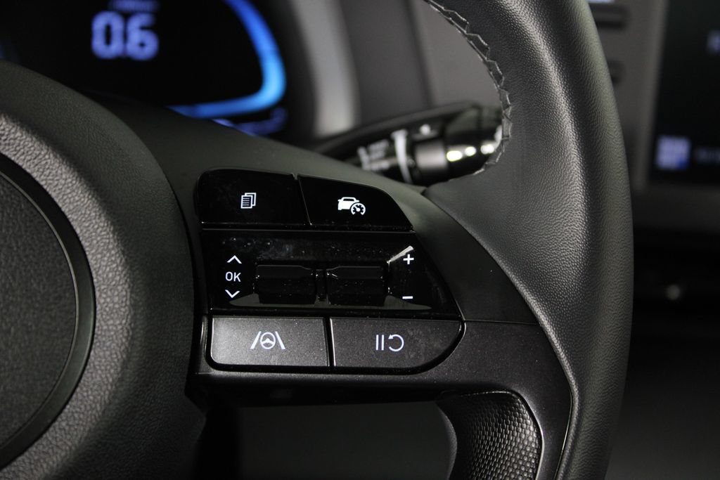 Certified 2026 Hyundai Elantra Sport FWD image 27