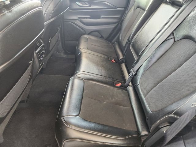 Used 2023 Jeep Grand Cherokee Altitude RWD image 31